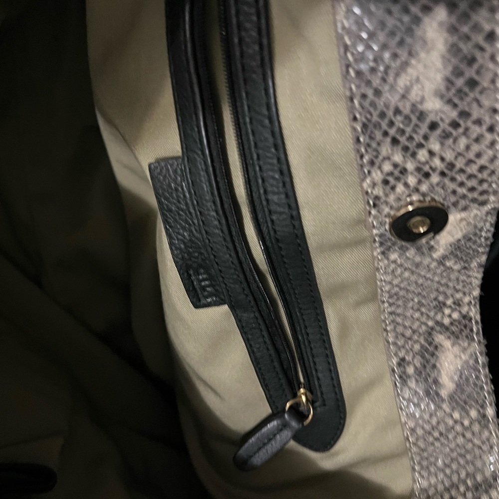 GILI Python Purse - Picture 2 of 6